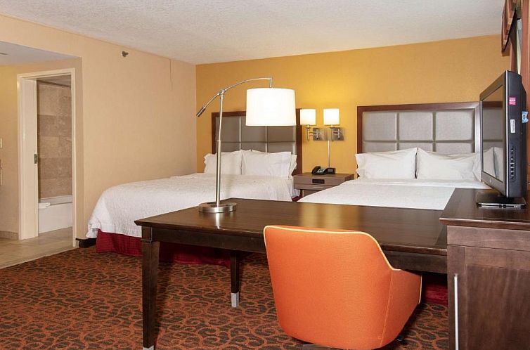 Hampton Inn & Suites Jacksonville-Airport