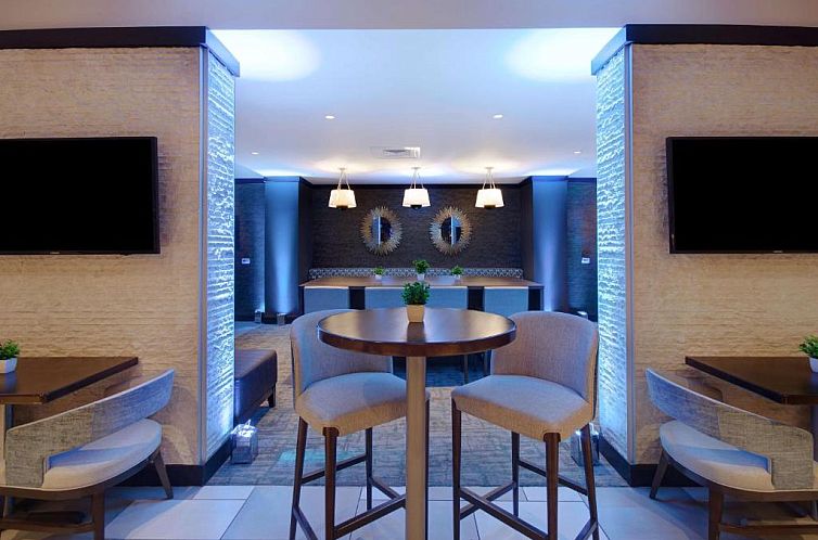 Embassy Suites by Hilton Jacksonville Baymeadows