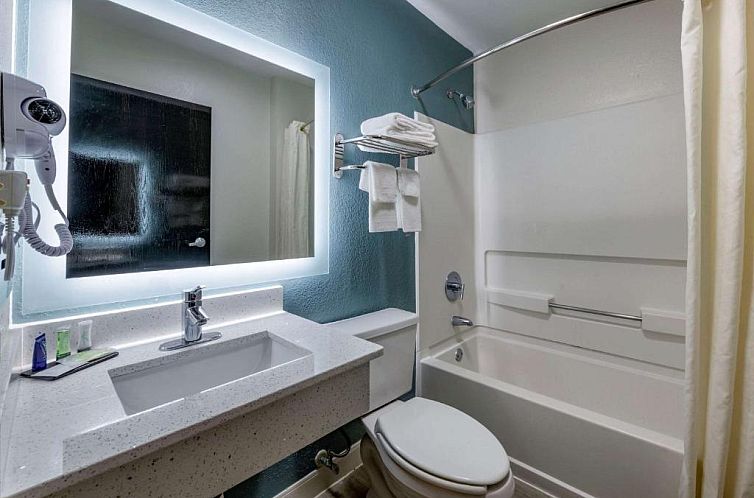 Jacksonville Plaza Hotel and Suites