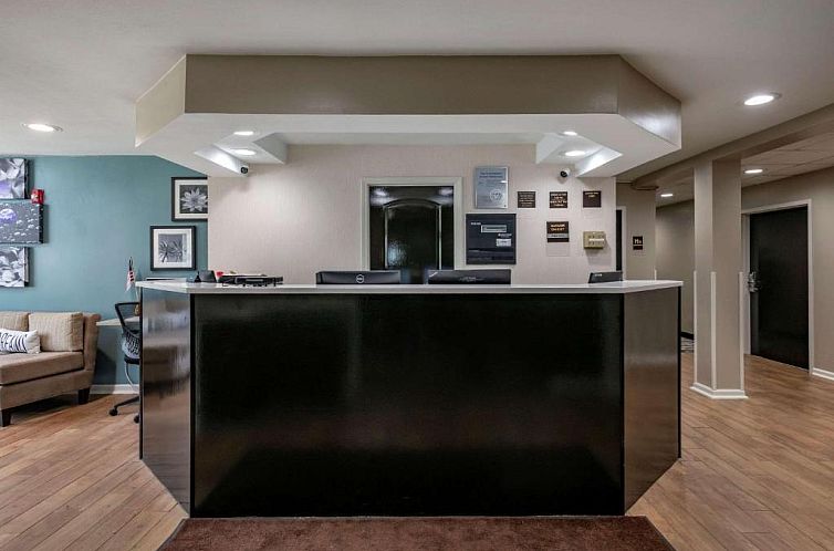 Jacksonville Plaza Hotel and Suites