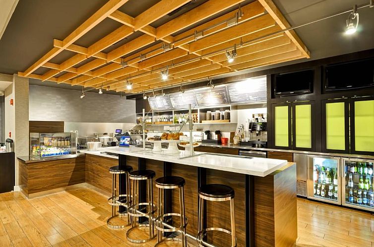 Courtyard by Marriott Jacksonville Airport/ Northeast