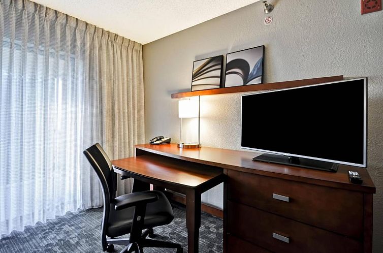 Courtyard by Marriott Jacksonville Airport/ Northeast