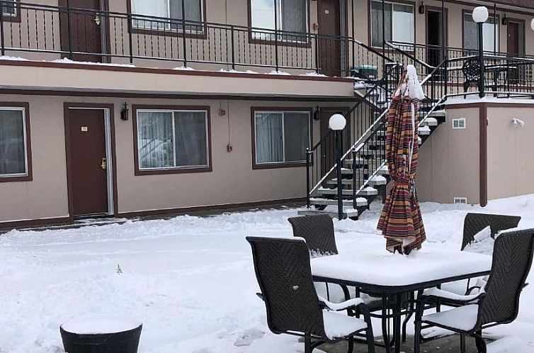 Bristlecone Motel