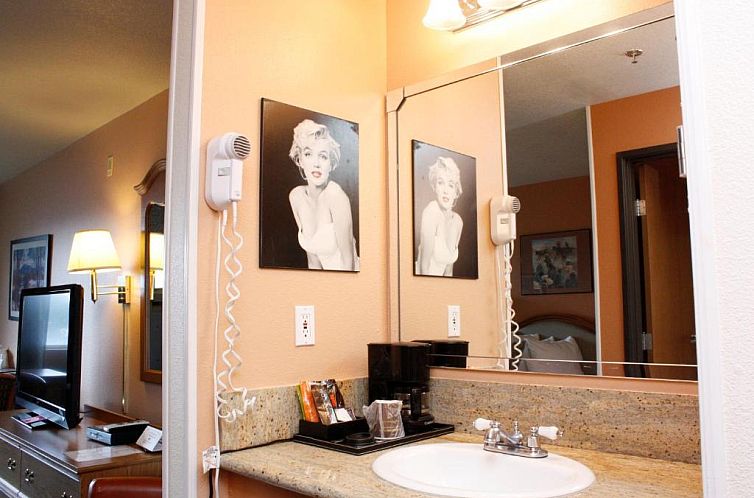 Prospector Hotel & Casino