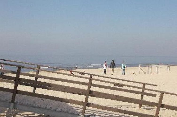 Vrijstaande bungalow voor 6 personen nabij het strand in