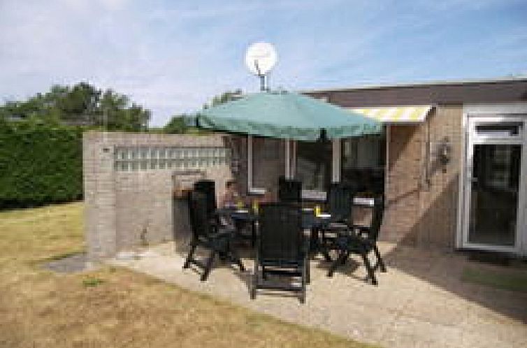 Vrijstaande bungalow voor 6 personen nabij het strand in