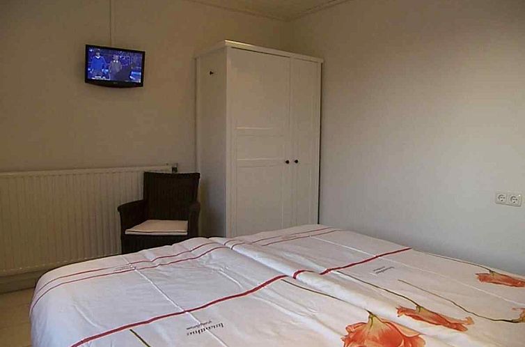 Vrijstaande bungalow voor 6 personen nabij het strand in