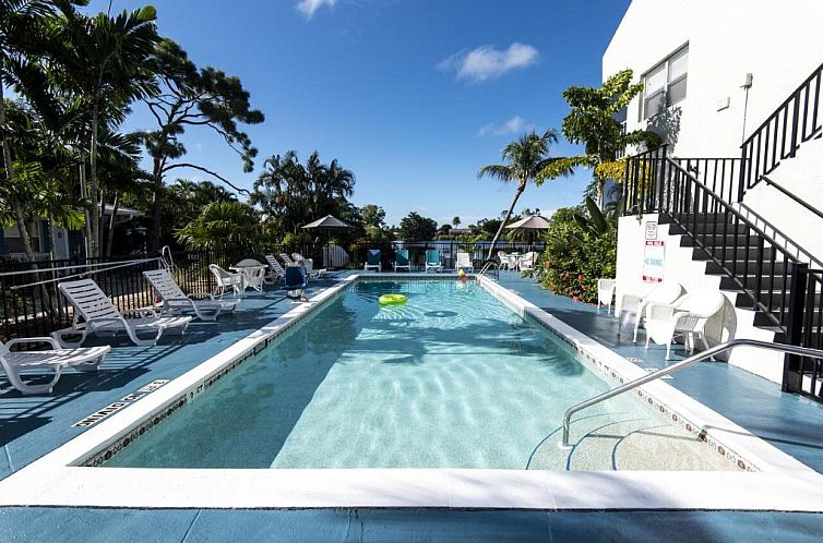 Marco Island Lakeside Inn