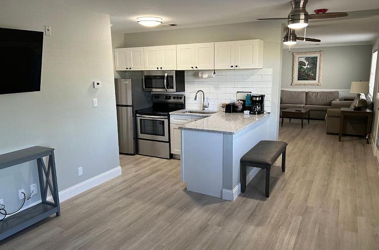 Marco Island Lakeside Inn