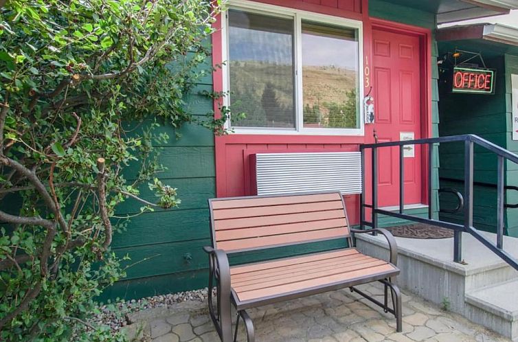 Yellowstone Gateway Inn