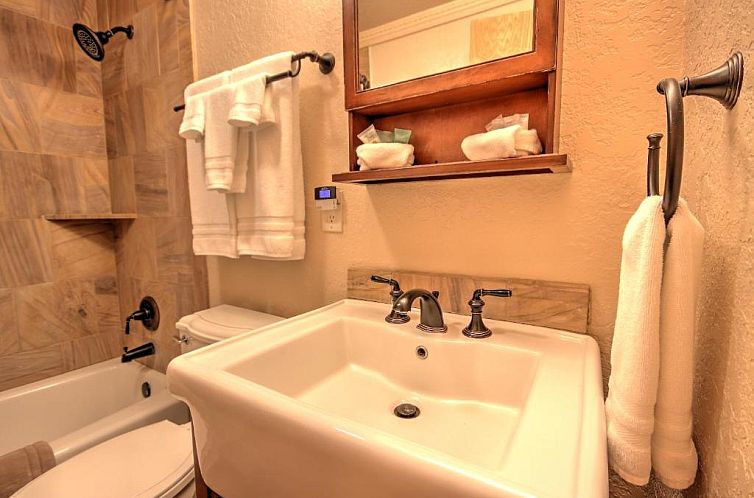 Yellowstone Gateway Inn