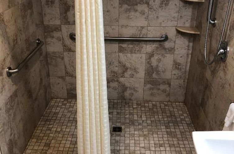 Yellowstone Big Rock Inn