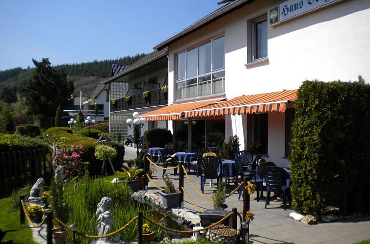 Verblijf 4702501 - Vakantiewoning Eifel / Moezel / Hunsrück - Hotel Pension Haus Berghof