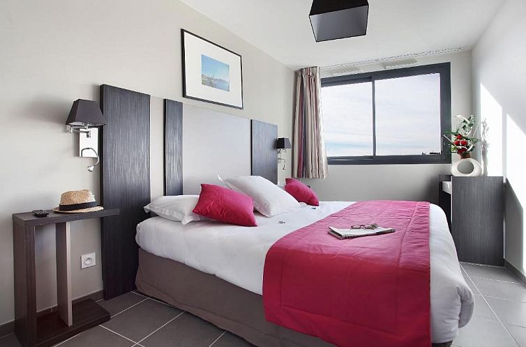 Guest house 47048200 - Apartment Provence / Cote d'Azur - Odalys City Marseille Prado Castellane