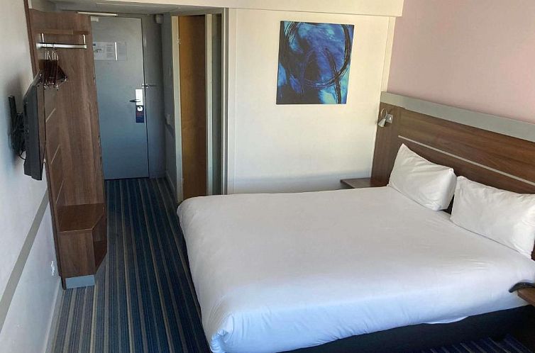 Holiday Inn Express Marseille Saint Charles, an IHG Hotel