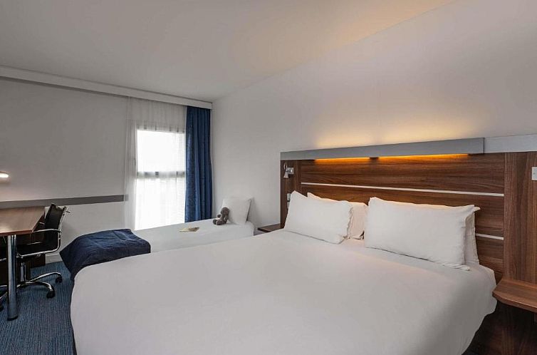 Holiday Inn Express Marseille Saint Charles, an IHG Hotel