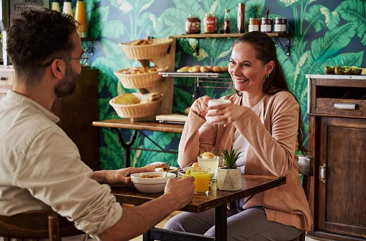 Best Western Hotel Marseille Bourse Vieux Port by Happycultu