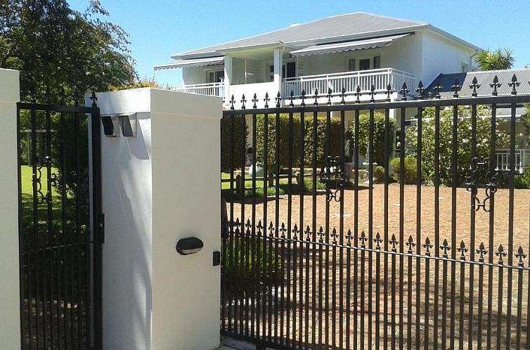 No.10 Caledon Street Guest House