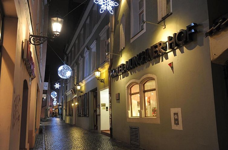 Hotel Münchner Hof und Blauer Turm