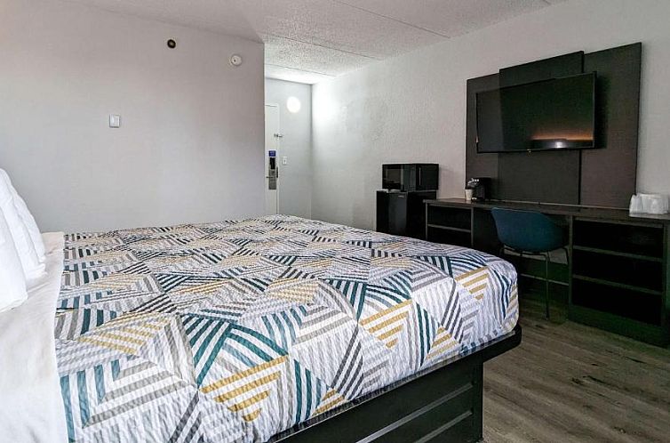 Motel 6-Danvers, MA - Boston North