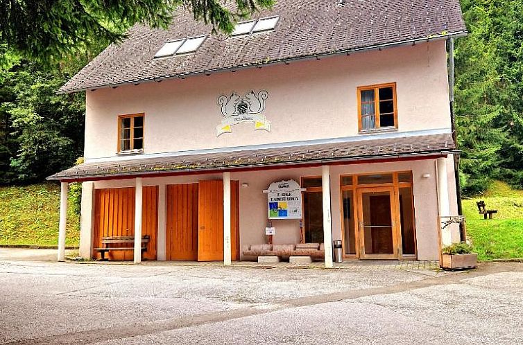 JUFA Hotel Schloss Röthelstein