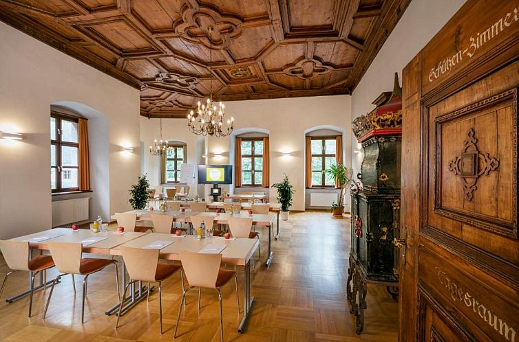 JUFA Hotel Schloss Röthelstein