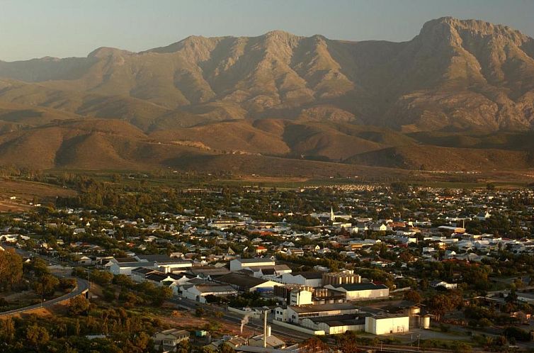 GuBas De Hoek meet eat sleep