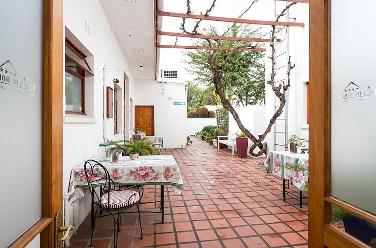 GuBas De Hoek meet eat sleep