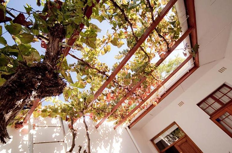 GuBas De Hoek meet eat sleep