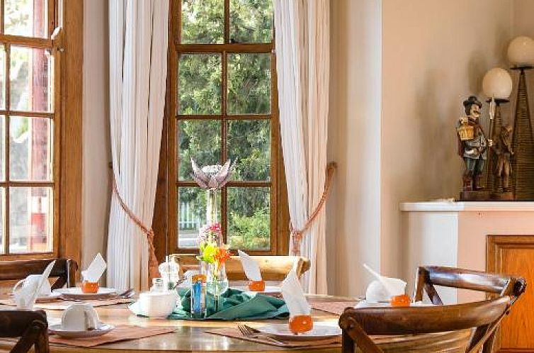 GuBas De Hoek meet eat sleep