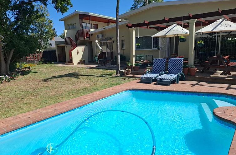 Cedar Lodge Guest House