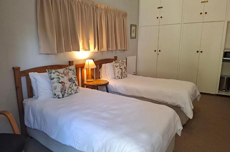 Cedar Lodge Guest House