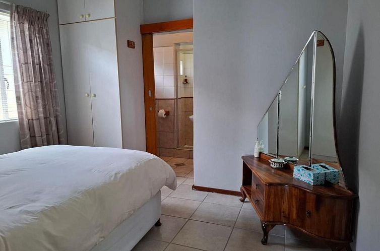 Cedar Lodge Guest House