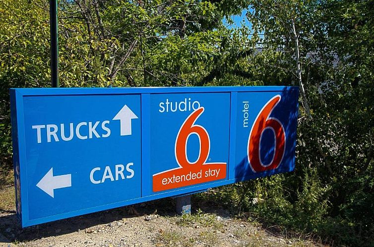 Motel 6-East Brunswick, NJ