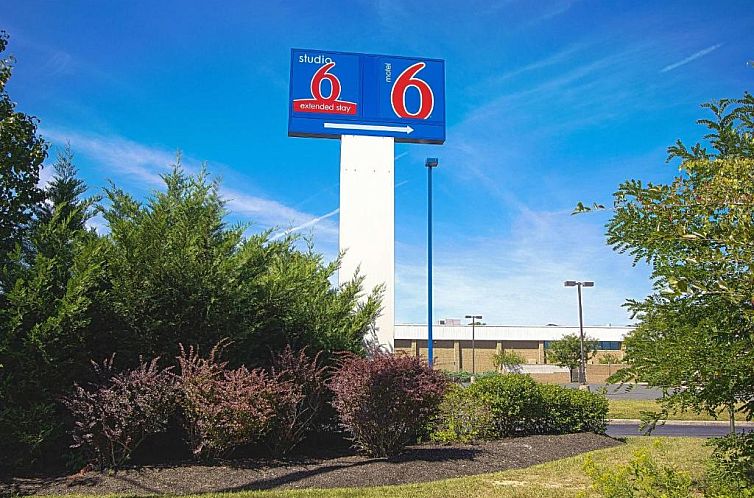 Motel 6-East Brunswick, NJ