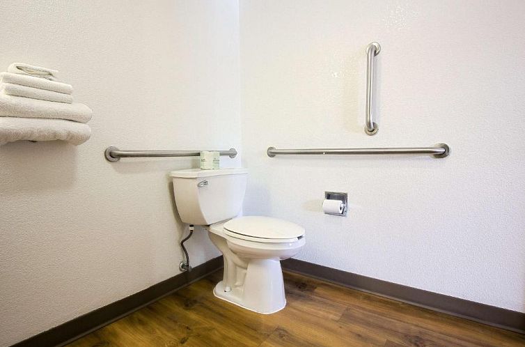 Motel 6-East Brunswick, NJ