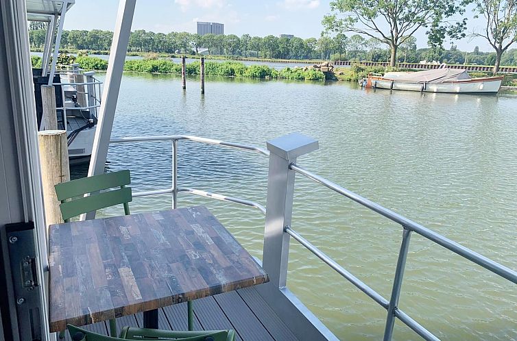 Havenlodge with roof terrace and balcony (4 pers) in Amsterd