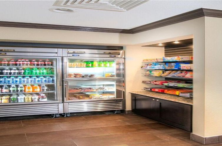 Holiday Inn Express Hotel & Suites Chicago-Deerfield/Lincoln