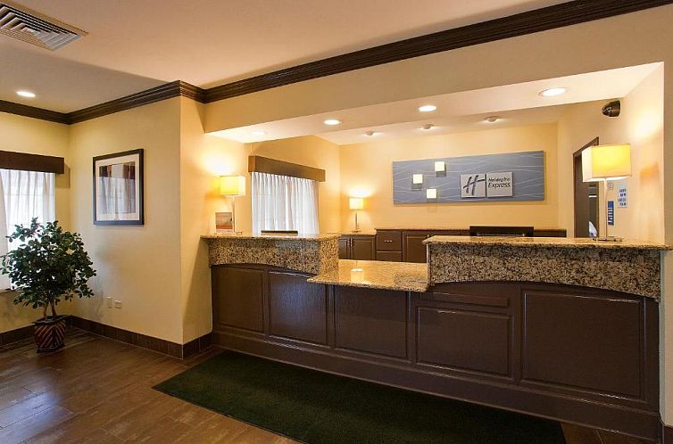 Holiday Inn Express Hotel & Suites Chicago-Deerfield/Lincoln