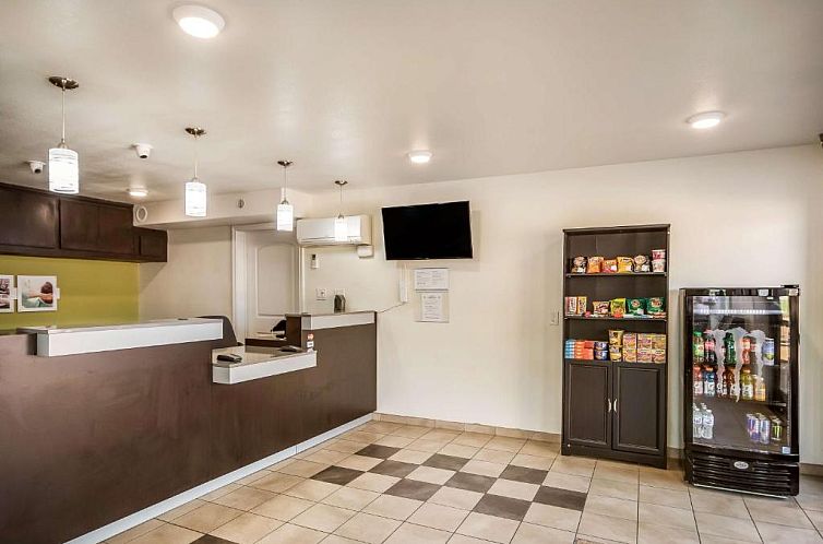 Studio 6-Huntsville, TX