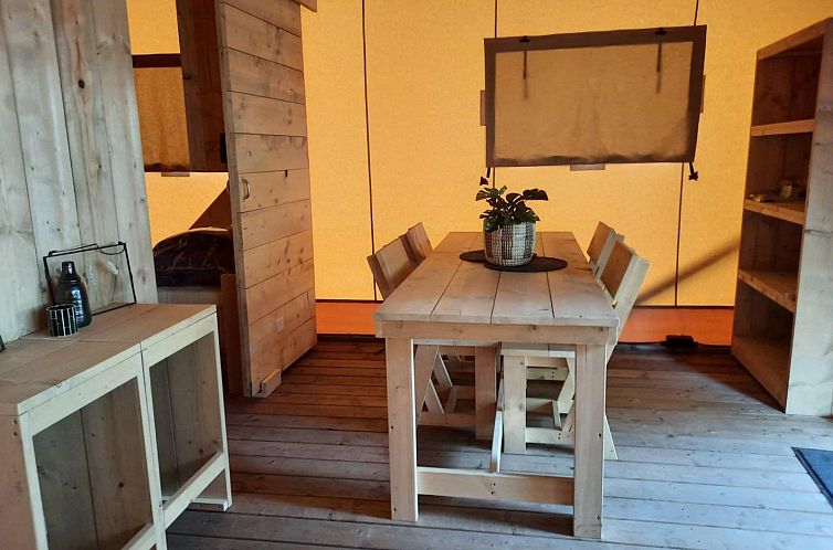 Lodgetent Community 16