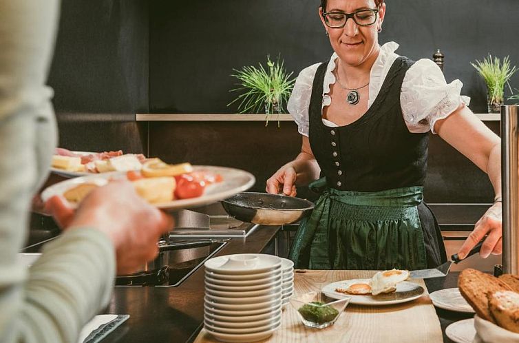 TRAUBE BRAZ Alpen Spa Golf Hotel