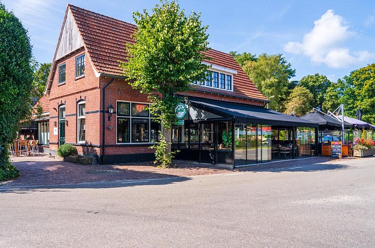 Charmant vakantiehuis Billie in Reutum, Twente met uitnodigend terras en groene omgeving.