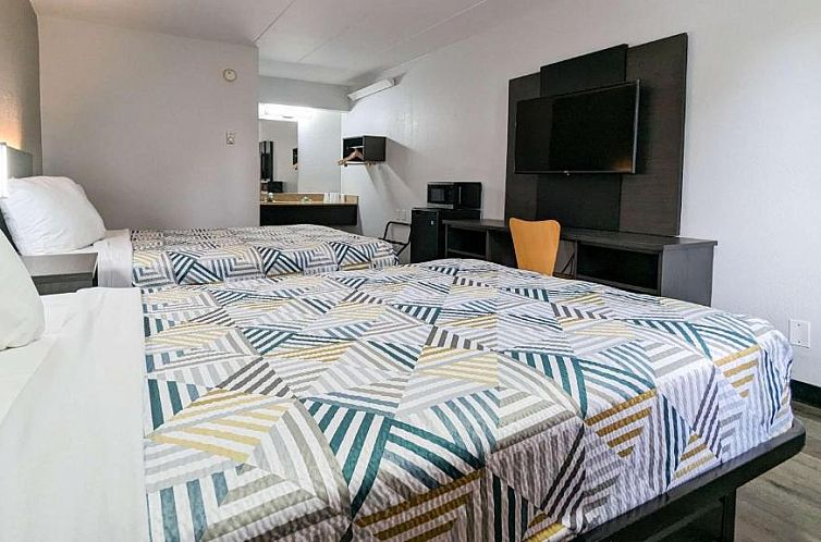 Motel 6-Nashua, NH - South