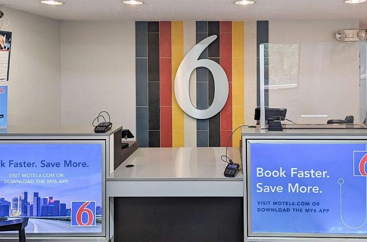 Motel 6-Nashua, NH - South