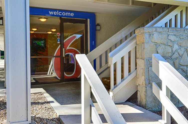 Motel 6-Nashua, NH - South