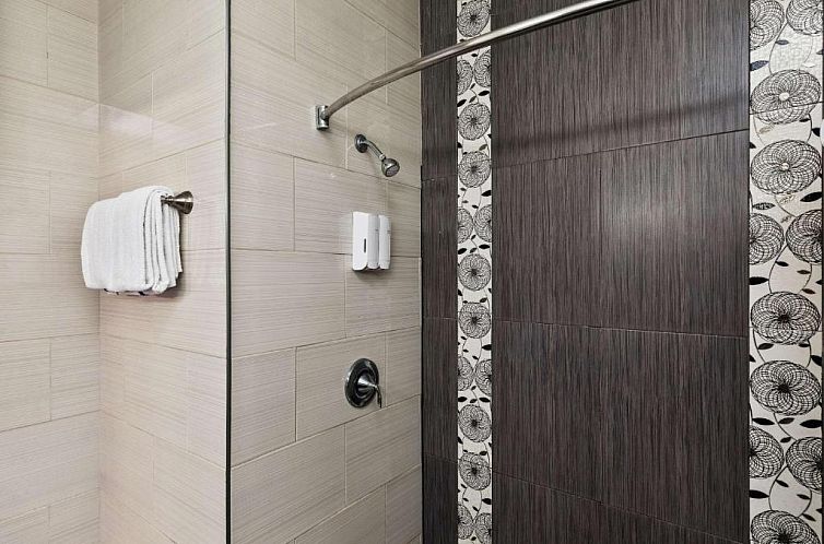 WindWater Hotel and Marina