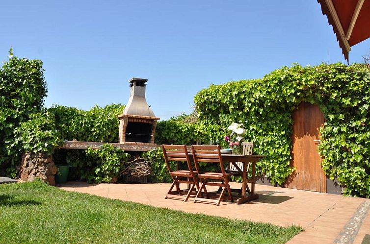 Casa Rural Doña Herminda