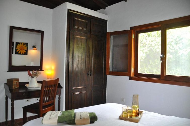 Casa Rural Doña Herminda
