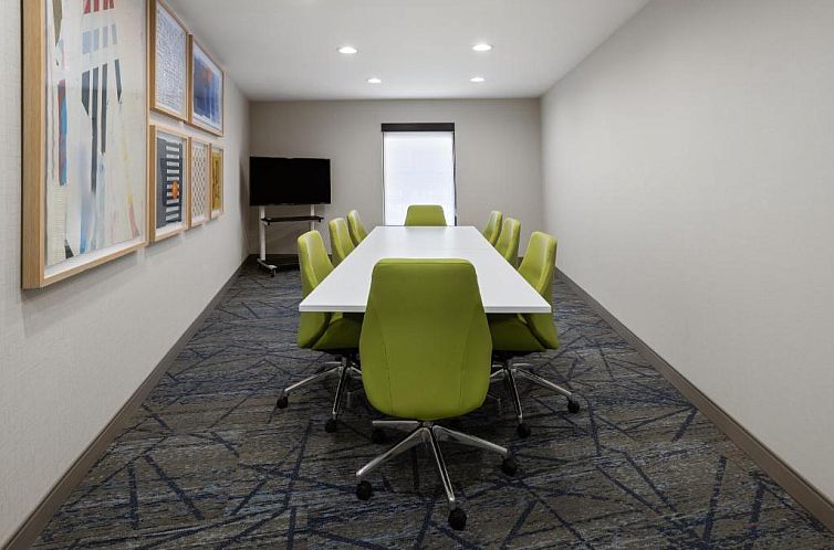 Holiday Inn Express Hotel & Suites Brattleboro, an IHG Hotel